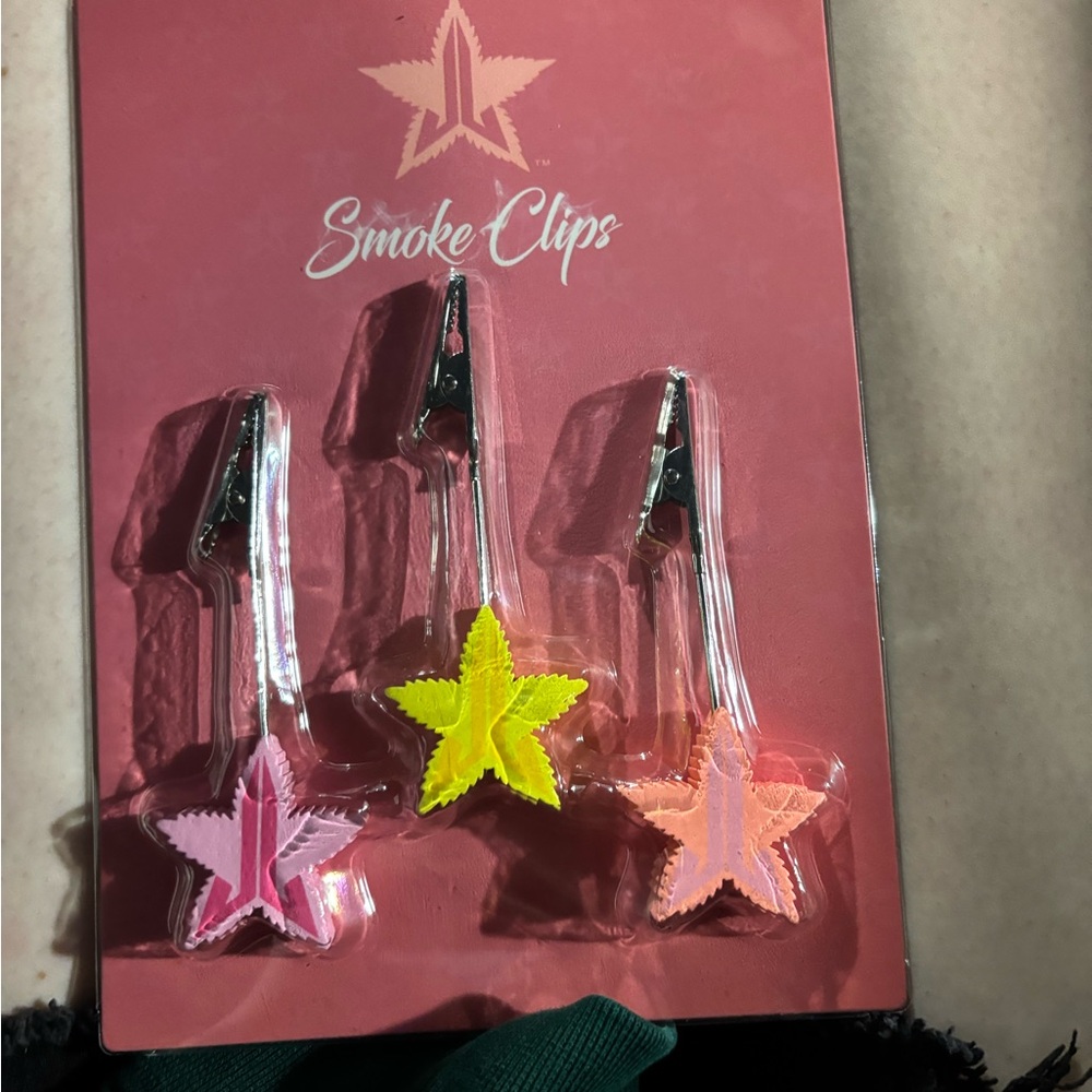 Jeffree Star Pink Star Roach Clip Set